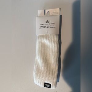 Alo Yoga Unisex Scrunch Socks | White | Size M | NWT | Authentic